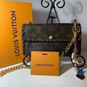 Louis Vuitton Vintage Wallet on Chain Crossbody